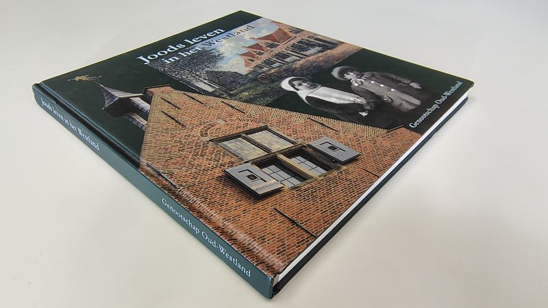Tweedehands boek: Joods leven in het Westland van auteur Samengesteld - Hardcover met minimale gebruikerssporen kaft. Lichte verkleuring witte blz. Aantekening voorin, verder onbeschreven en netjes.