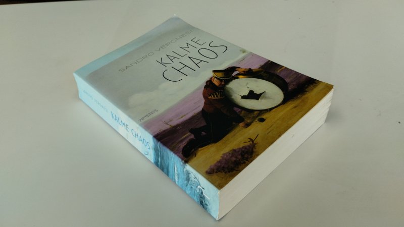 Tweedehands boek: Kalme chaos van auteur Sandro Veronesi, Rob Gerritsen - In goede staat. Nederlandstalige paperback. Kaft met lichte gebruikssporen aan randen en hoekjes. Pagina's schoon en netjes. Geen stofomslag aanwezig