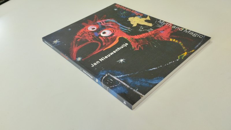 Tweedehands boek: Jan Nieuwenhuijs van auteur Nicole Theeuwes - In zeer goede staat. Nederlandstalige softcover. Ex Libris reliefstempel voorin. Pagina's netjes en onbeschreven.