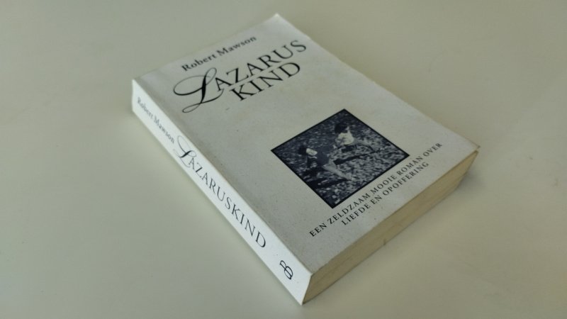 Tweedehands boek: Lazarus Kind van auteur Robert Mawson - In redelijke tot goede staat. Nederlandstalige paperback. Gebruikerssporen aan de kaft Scheve rug. Pagina's netjes en onbeschreven.