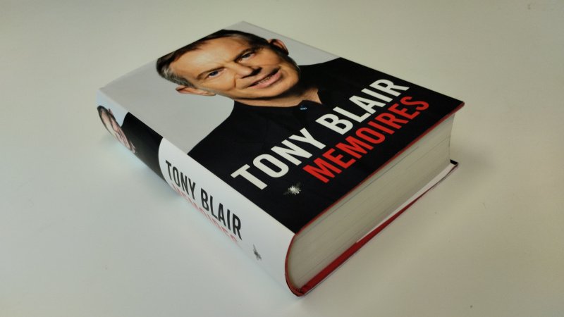 Tweedehands boek: Yony Blair Memoires van auteur Tony Blair - Als nieuw. Nederlandstalige hardcover met stofomslag. Zo goed als nieuw. pagina's netjes, onbeschreven en stevig in de binding