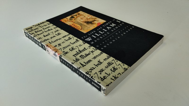 Tweedehands boek: The Life and times of William I van auteur Maurice Ashley - In goede staat. Engelstalige softcover, met lichte gebruikerssporen aan de kaft. Ex Libris reliefstempel voorin. Pagina's vergeeld, maar onbeschreven, netjes en goed in de binding