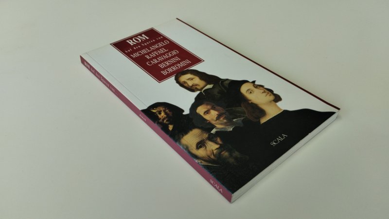 Tweedehands boek: Rom – Auf den Spuren von Michelangelo, Raffael, Caravaggio, Bernini, Borromini van auteur Livia Velani / Giovanni Grego - Duitstalige paperback met flappen. Ex-libres reliëf stempeltje voorin. Binnenwerk onbeschreven en netjes.