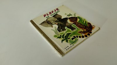 Boek met de titel: Plofje de Olifant