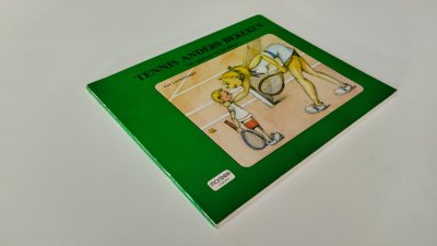Boek met de titel: Tennis anders bekeken, het gedrag op de baan.