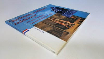 Boek met de titel: Redeloos, radeloos, reddeloos