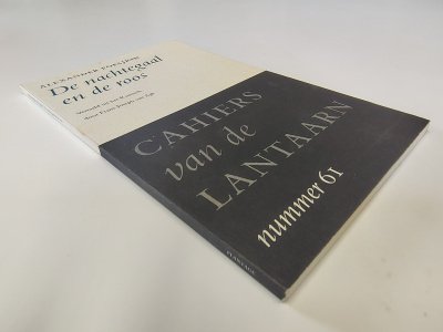 Boek met de titel: De nachtegaal en de roos