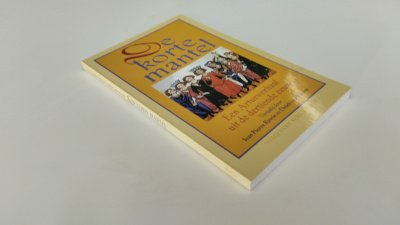 Boek met de titel: De korte mantel