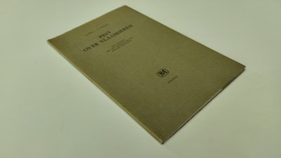 Boek met de titel: Pest over Vlaanderen, een gedicht met zes tekeningen van Roland Monteyne