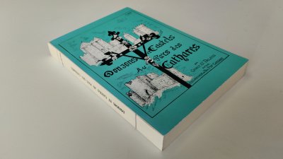 Boek met de titel: Donjons et Châteaux du Pays des Cathares