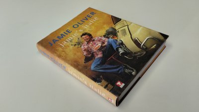 Boek met de titel: Jamie's Italie