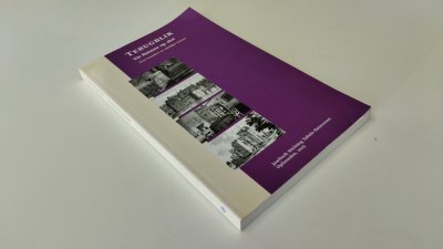 Boek met de titel: Terugblik 'Betuwe op Slot', over kastelen en adellijke huizen