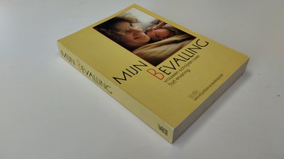 Boek met de titel: Mijn bevalling, vrouwen schrijven over hun ervaring