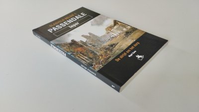Boek met de titel: Slagveld Belgie 1 Passendale Ieper