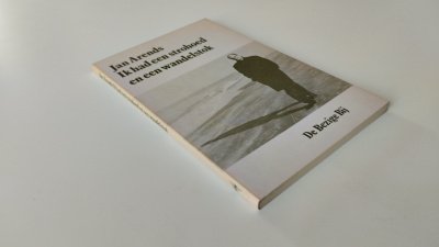 Boek met de titel: Ik had een strohoed en een wandelstok