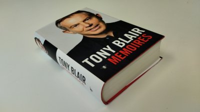 Boek met de titel: Yony Blair Memoires