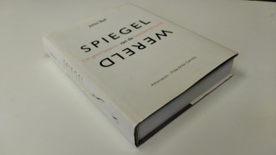 Boek met de titel: Spiegel van de wereld