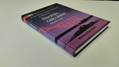 Boek met de titel: Bedrijfscalculatie, derde druk
