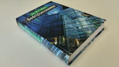 Boek met de titel: Bedrijfseconomie