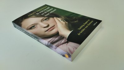 Boek met de titel: Ik was twaalf en ik fietste naar school (Marc Dutroux)
