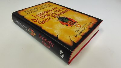 Boek met de titel: De eervolle vijand