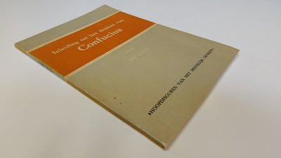 Boek met de titel: Inleiding tot het denken van Confucius