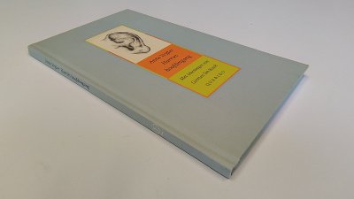Boek met de titel: Harries hoofdingang