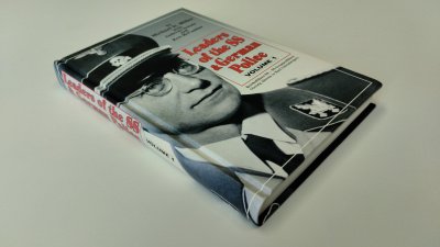 Boek met de titel: Leaders of the SS & German Police, volume 1