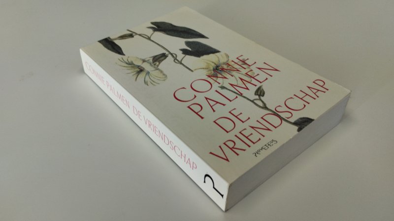 Tweedehands boek: De vriendschap van auteur Connie Palmen - In zeer goede staat. Nederlandstalige softcover. Vlekje op de snede, voor de rest minimale gebruikssporen aan de kaft. Binnenwerk zo goed als nieuw.