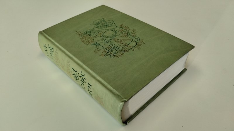 Tweedehands boek: Merijntje Gijzens jeugd en jonge jaren van auteur A.m. de Jong - In goede staat. Nederlandstalige gebonden kunstleren hardcover zonder stofomslag. Lichte gebruikssporen aan de kaft. Rechte rug. Pagina's netjes en onbeschreven