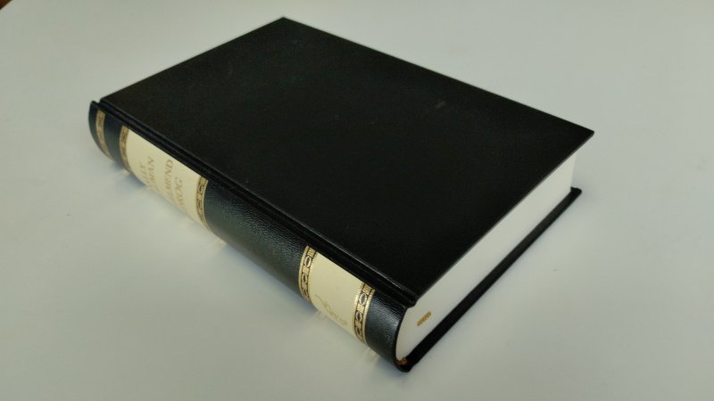 Tweedehands boek: Bedwelmend bedrog van auteur Sally Beaumont - In zeer goede staat. Nederlandstalige hardcover zonder stofomslag met leeslint. minimale gebruikssporen aan de kaft. Pagina's netjes, onbeschreven en stevig in de binding.