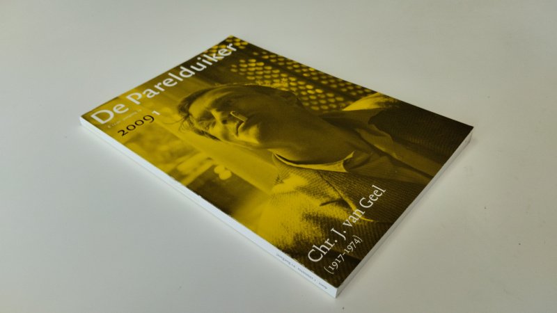 Tweedehands boek: De Parelduiker 2009/1 – Chr. J. van Geel (1917–1974) van auteur M. Keja, Hendrik Gerrit Aalders - In zeer goede staat. Softcover met lichte gebruikssporen aan de kaft. Ex Libris reliefstempel voorin. Pagina's netjes, onbeschreven en stevig in de binding.