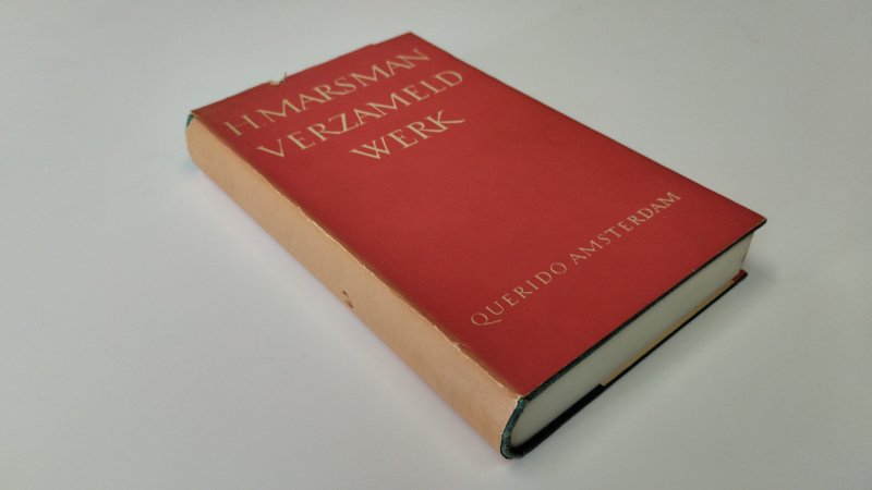Tweedehands boek: Verzameld werk – Poëzie, proza en critisch proza van auteur H. Marsman - In redelijke tot goede staat. Nederlandstalige hardcover met stofomslag. De stofomslag is met verkleurde rug en gebruikssporen. Ex Libris voorin. Pagina's netjes, onbeschreven en stevig in de binding