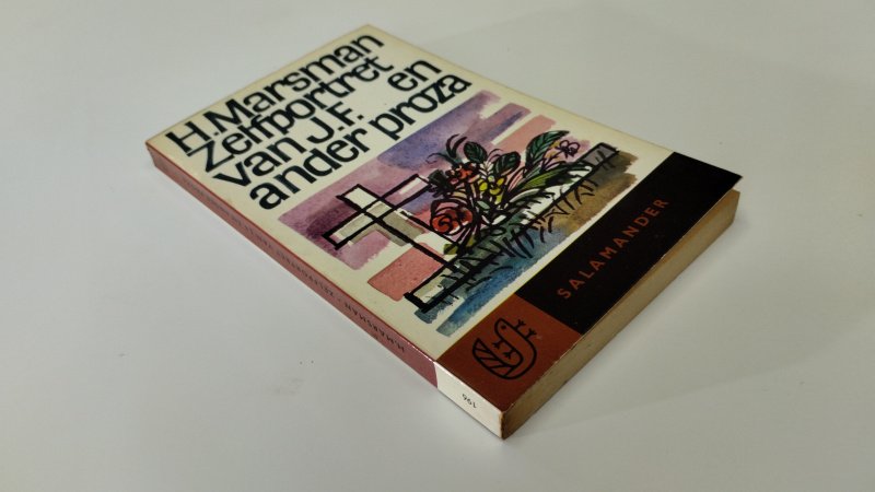 Tweedehands boek: Zelfportret van J.F. en ander proza van auteur H. Marsman - In goede staat. Nederlandstalige pocketboek met lichte gebruikssporen aan de kaft. Naam voorin. Pagina's onbeschreven, netjes, en stevig in het boekwerk. rechte rug