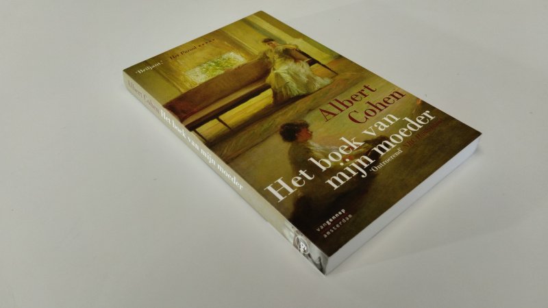 Tweedehands boek: Het boek van mijn moeder van auteur Albert Cohen, Paul Syrier - In zeer goede staat. Nederlandstalige softcover met minimale gebruikssporen aan de kaft. Pagina's netjes, onbeschreven en stevig in de binding. Rechte rug