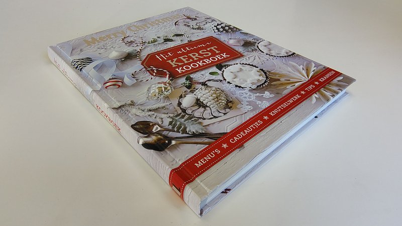 Tweedehands boek: Het ultieme Kerst Kookboek van auteur Willemien Werkman - Hardcover, als nieuw! Met prachtige foto's