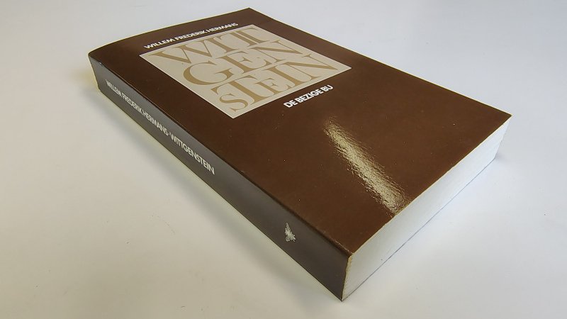 Tweedehands boek: Wittgenstein van auteur Willem Frederik Hermans - Paperback met rechte rug met minimale gebruikerssporen randen kaft. Binnenwerk onbeschreven en netjes.