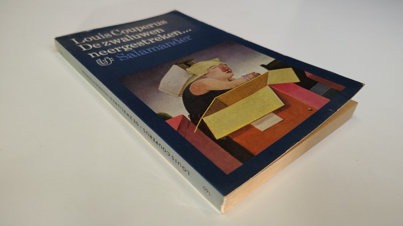 Tweedehands boek: De zwaluwen neergestreken... van auteur Louis Couperus - Salamander pocket nummer 160 met rechte rug zonder leesvouwen. Lichte slijtage randen kaft. Binnenwerk onbeschreven en netjes.