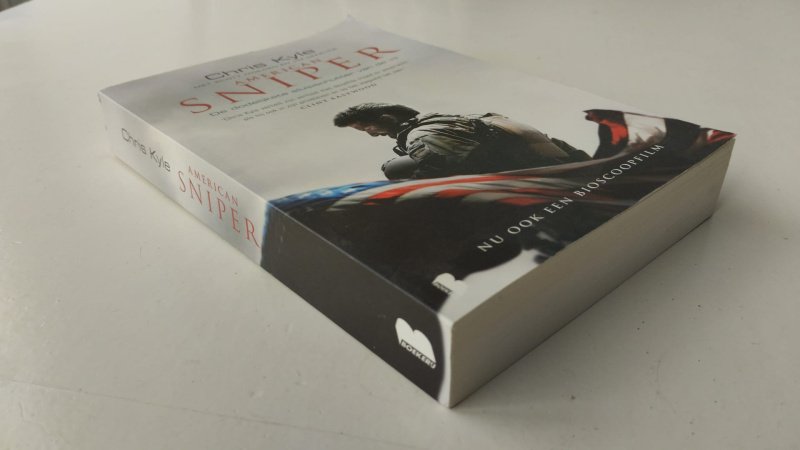 Tweedehands boek: American Sniper van auteur Scott mcEwen - In goede staat. Nederlandstalige softcover. lichte gebruikssporen aan de kaft. op het schutblad zitten paar vlekjes. de rest van de pagina´s netjes en onbeschreven.