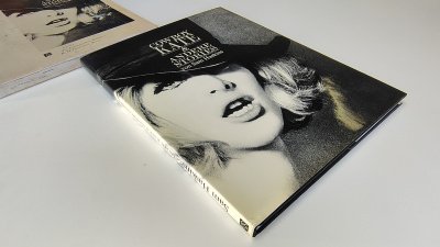 Boek met de titel: Sam Haskins - Cowboy Kate & andere Stories met slipcase