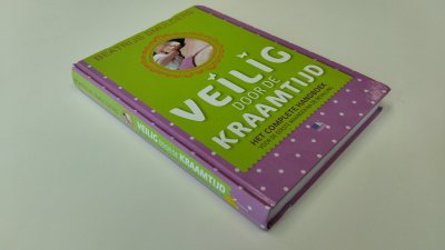 Boek met de titel: Veilig door de kraamtijd