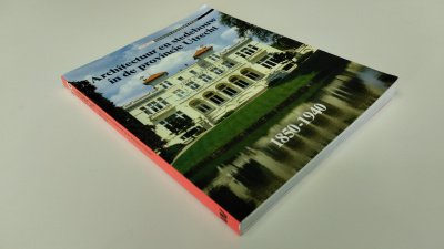 Boek met de titel: Architectuur en stedebouw in de provincie Utrecht, 1850-1940