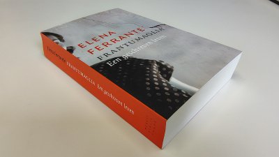 Boek met de titel: Frantumaglia, een geschreven leven