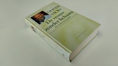 Boek met de titel: De vrouw zonder lichaam