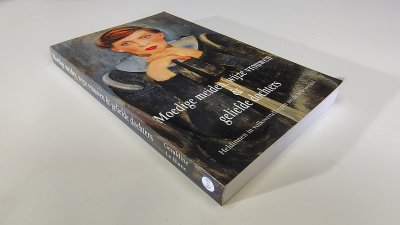 Boek met de titel: Moedige meiden, wijze vrouwen & geliefde dochters