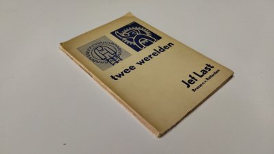 Boek met de titel: Twee werelden