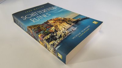 Boek met de titel: Schitterende ruïnes