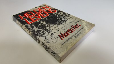Boek met de titel: Heldenlevens