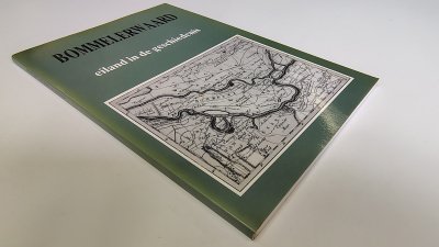 Boek met de titel: Bommelerwaard, eiland in de geschiedenis