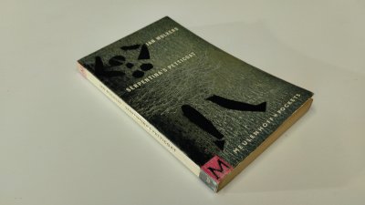 Boek met de titel: Serpentina's petticoat